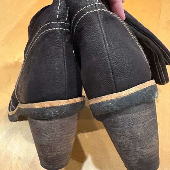 Stuart Wetzman tall suede pull on boots with stitching 8 brown - Picture 5 of 7